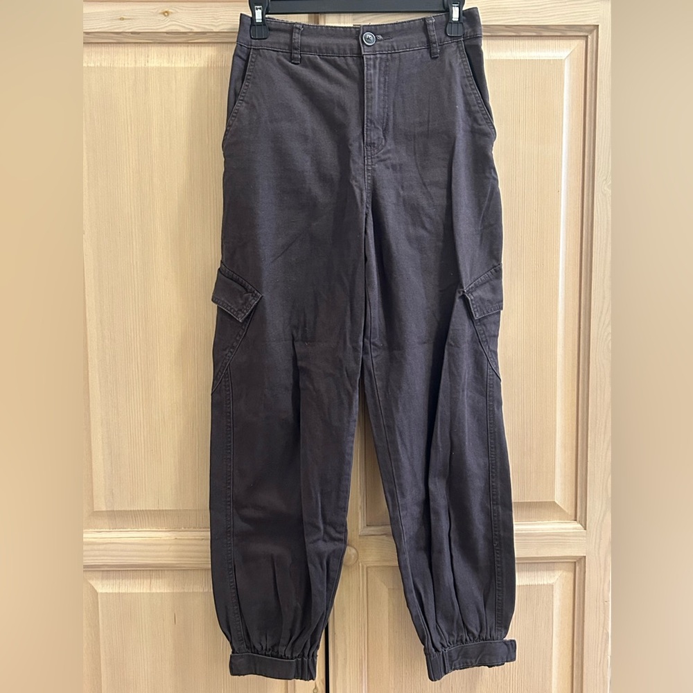 FOREVER 21 CHARCOAL JOGGERS SIZE S